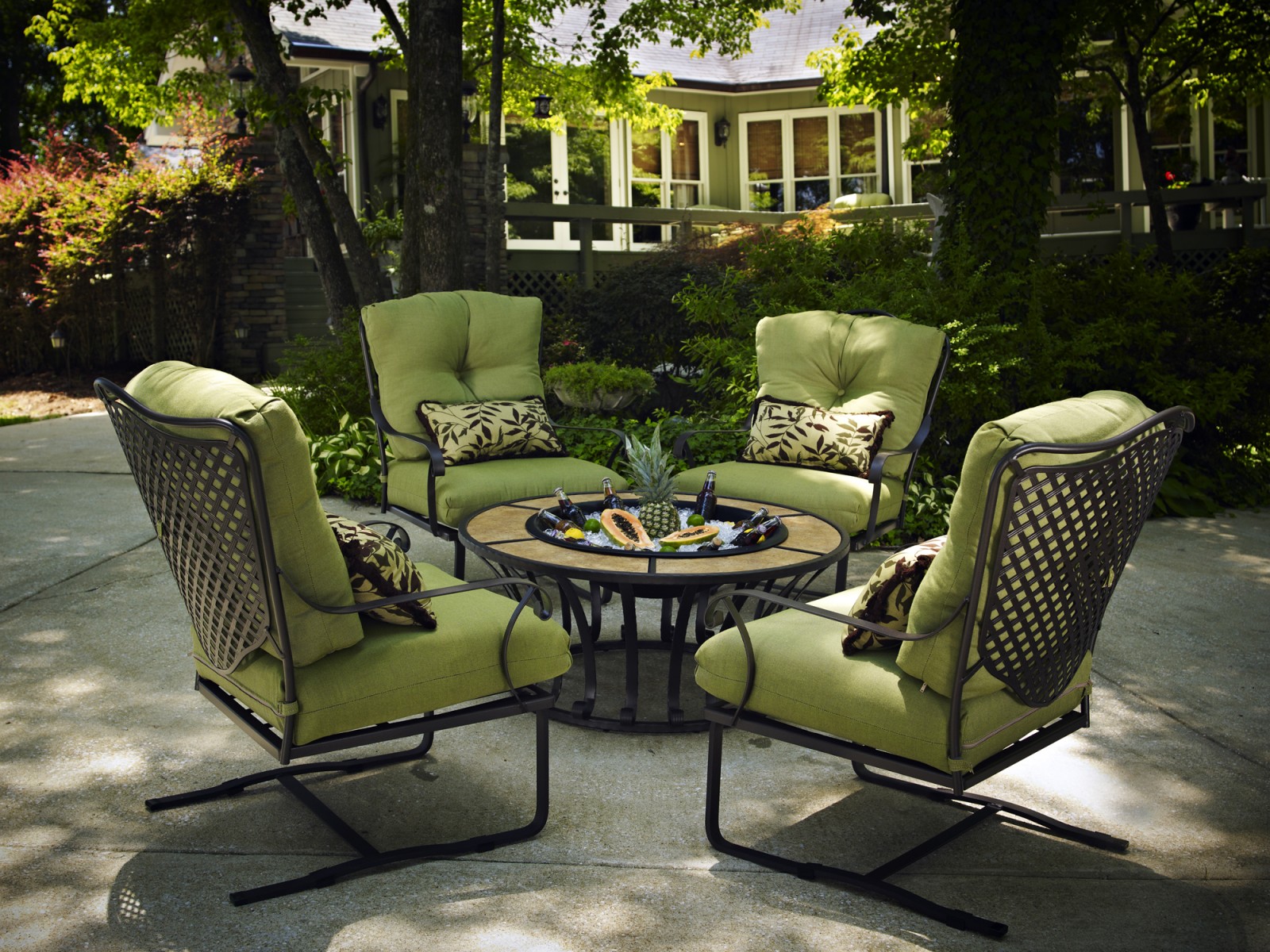 How to Protect Patio Furniture | How to Store Outdoor ...