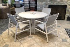 Castelle-Berkeley-Dining-set-with-Tulip-table